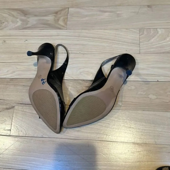 Circa Joan & David Black luxe sandals - Picture 4 of 10